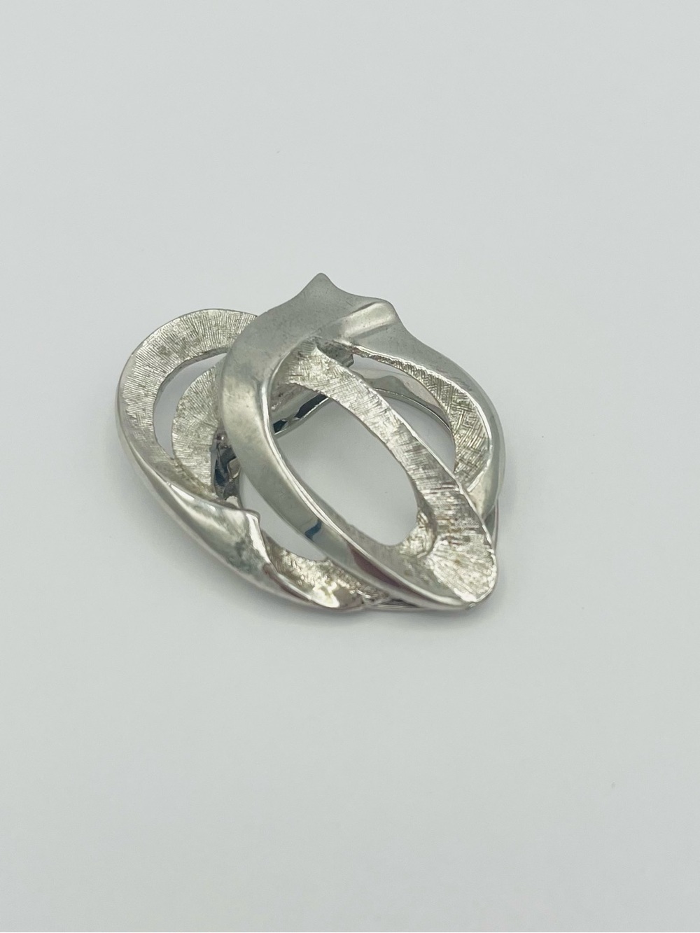 Vintage Lieba USA Modernist Silver‑Tone Sculptural Statement Brooch Pin